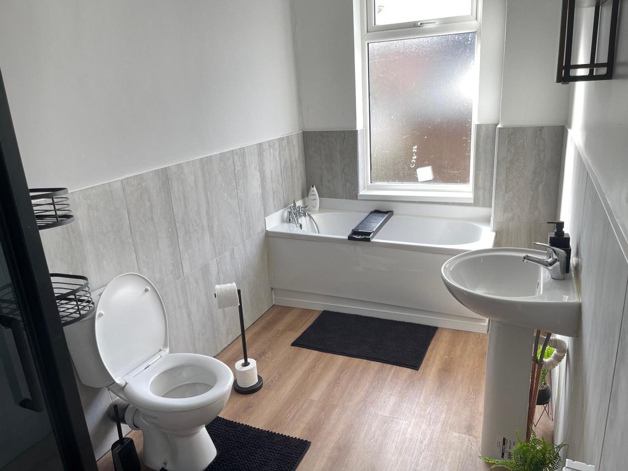 Hometel Digs Morden Comfy Home Can Sleep 11 Leicester Luaran gambar